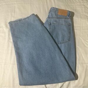 **New **high-rise lose fit horseshoe fit jeans Size 26